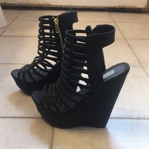 8.5 Steve Madden strappy black wedges